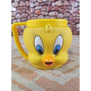 1992 Promotional Looney Tunes Tweety Bird 3D Plastic Vinyl Mug